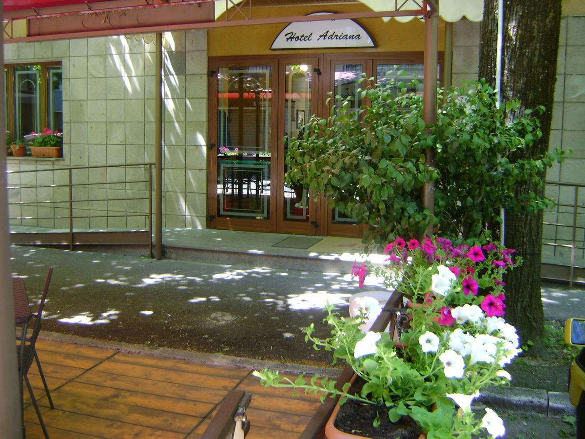 Hotel Adriana Abbadia San Salvator Extérieur photo